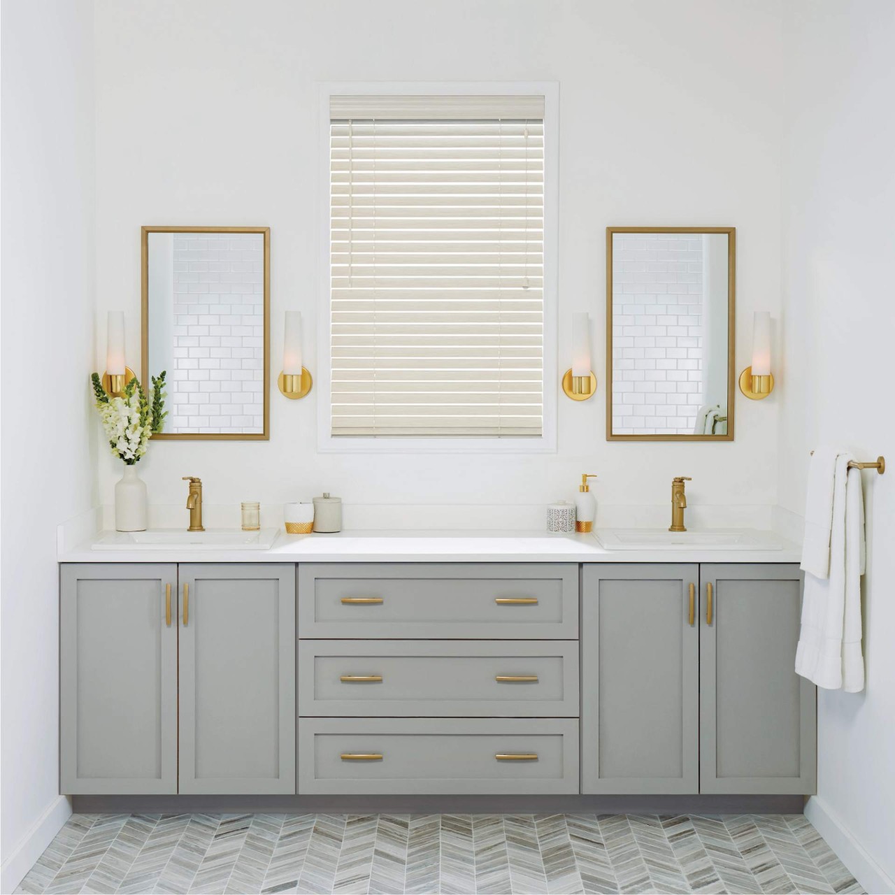 Hunter Douglas EverWood® Alternative Wood Blinds in a bathroom window